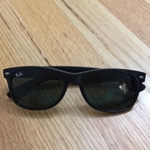Ray-Ban New Wayfarer Sunglasses